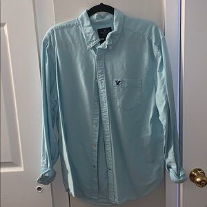 Blue Button Up shirt. Casual fit. American Eagle